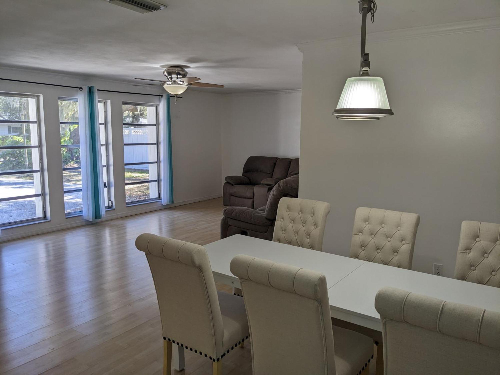 Homestay Executive Pool