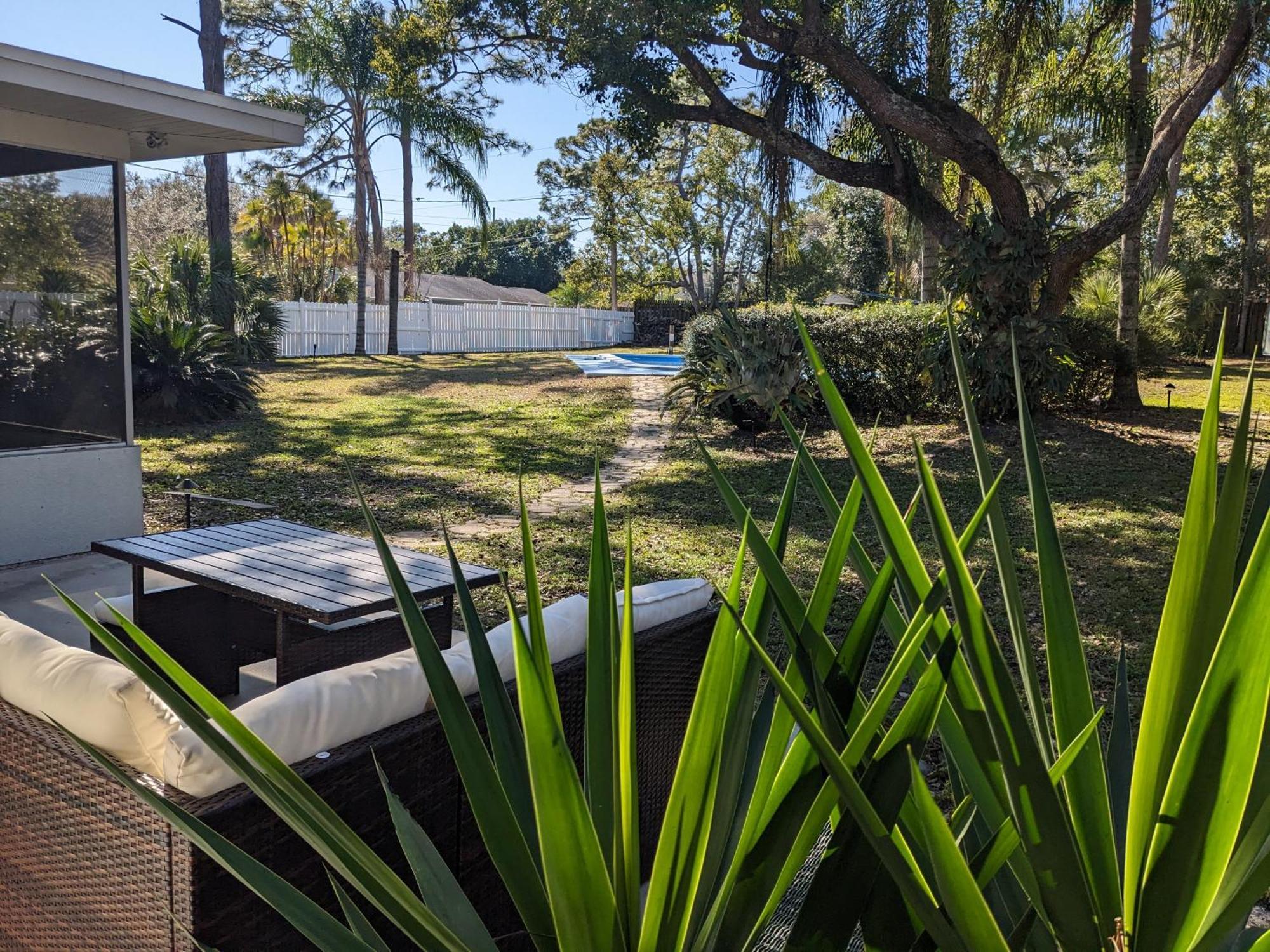 Executive Pool Homestay