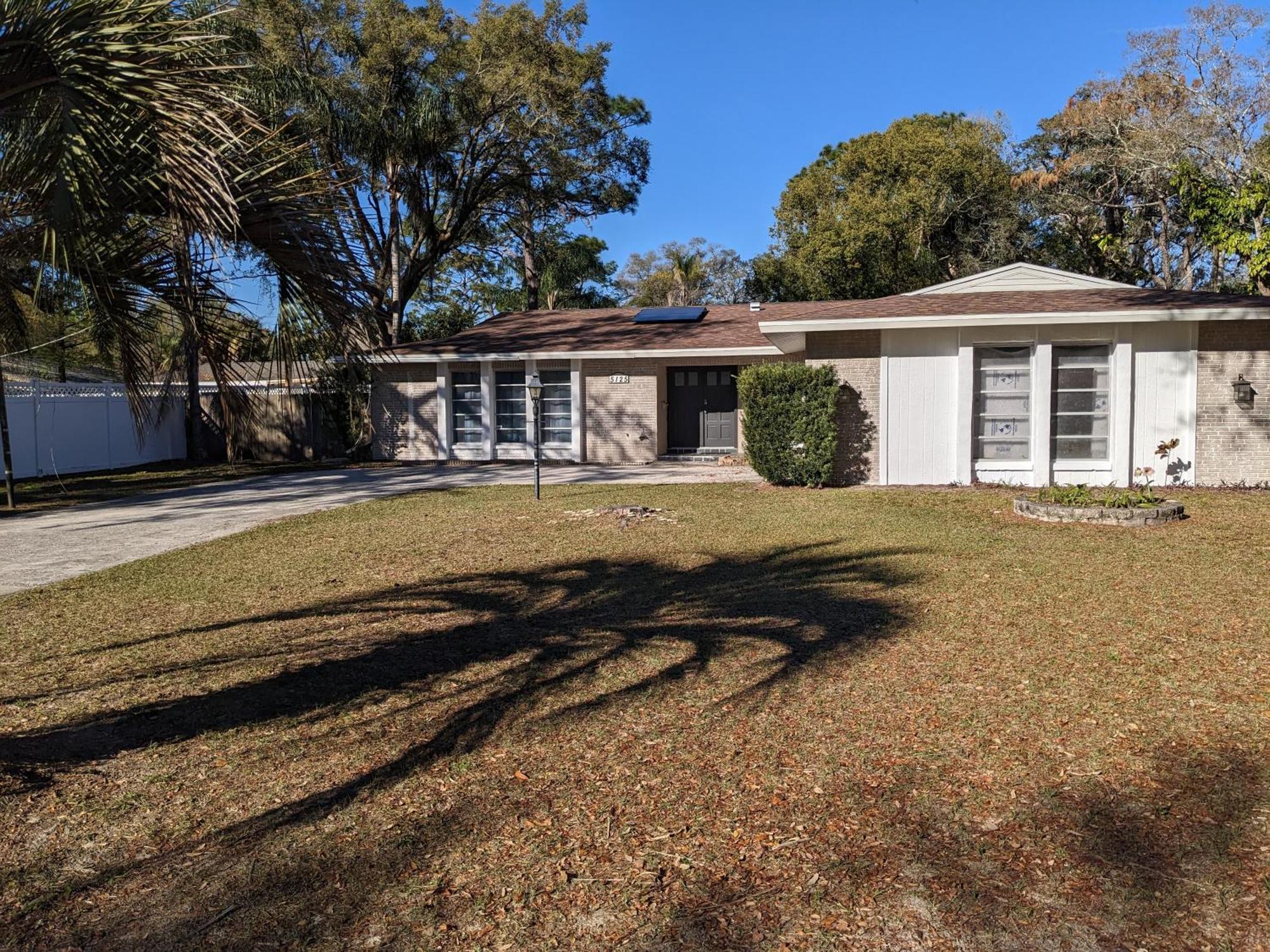 Executive Pool Homestay Tampa